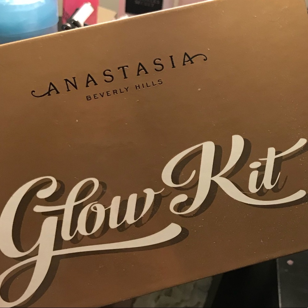 Anastasia Glow Kit